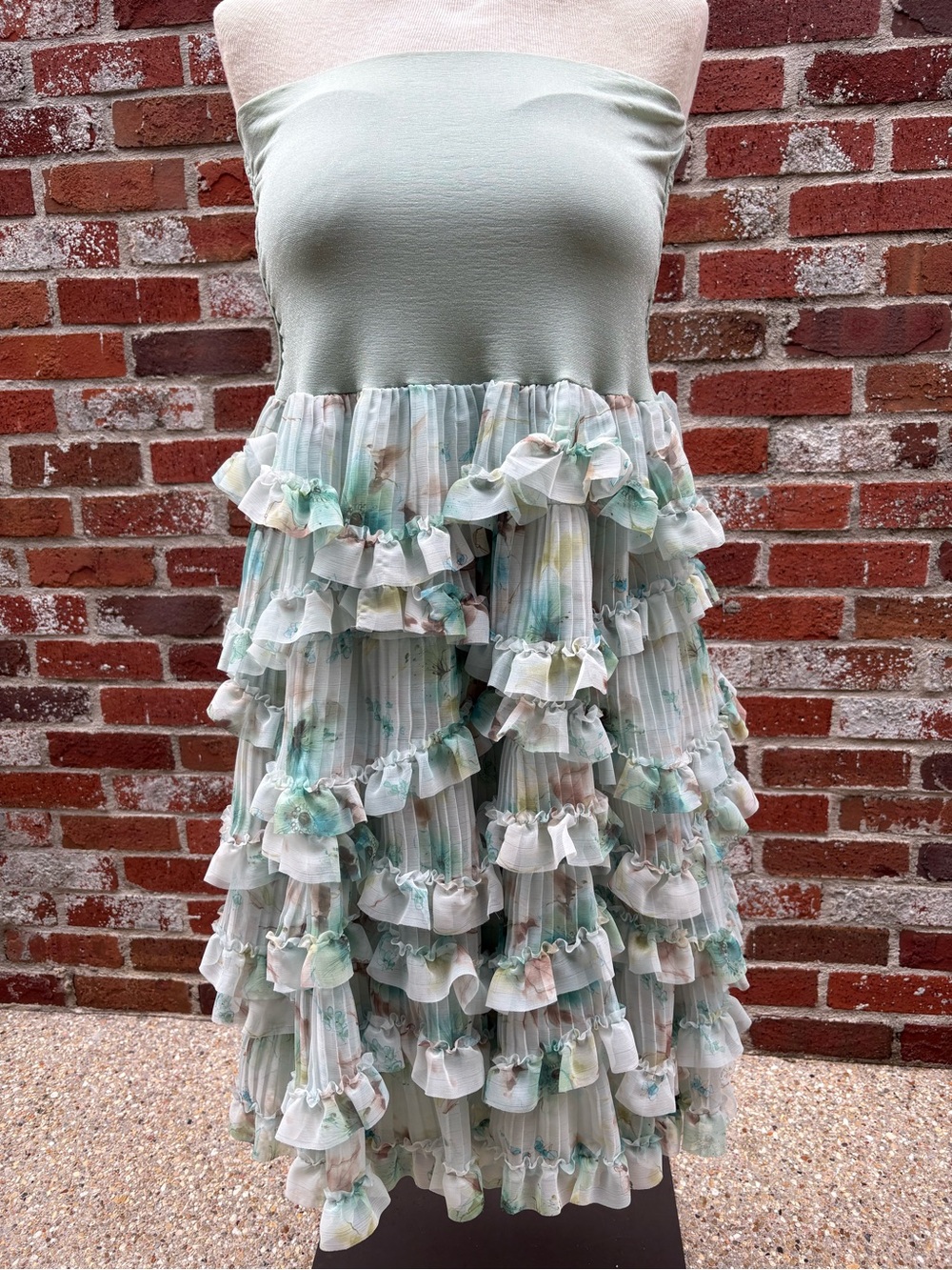 NADYA TOTO NWT DRESS OR SKIRT